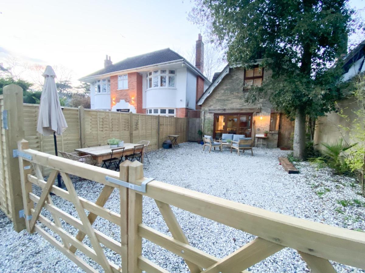 The Coach House - Bournemouth Villa Exterior photo